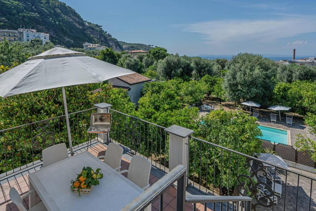 Casa Gege', For Up To 5 Guests, Shared Pool, Sorrento Center 아파트 외부 사진